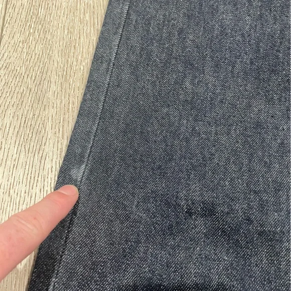 Nwot vintage 90s Levi’s 501 button fly jeans dark wash women’s 27x34 USA